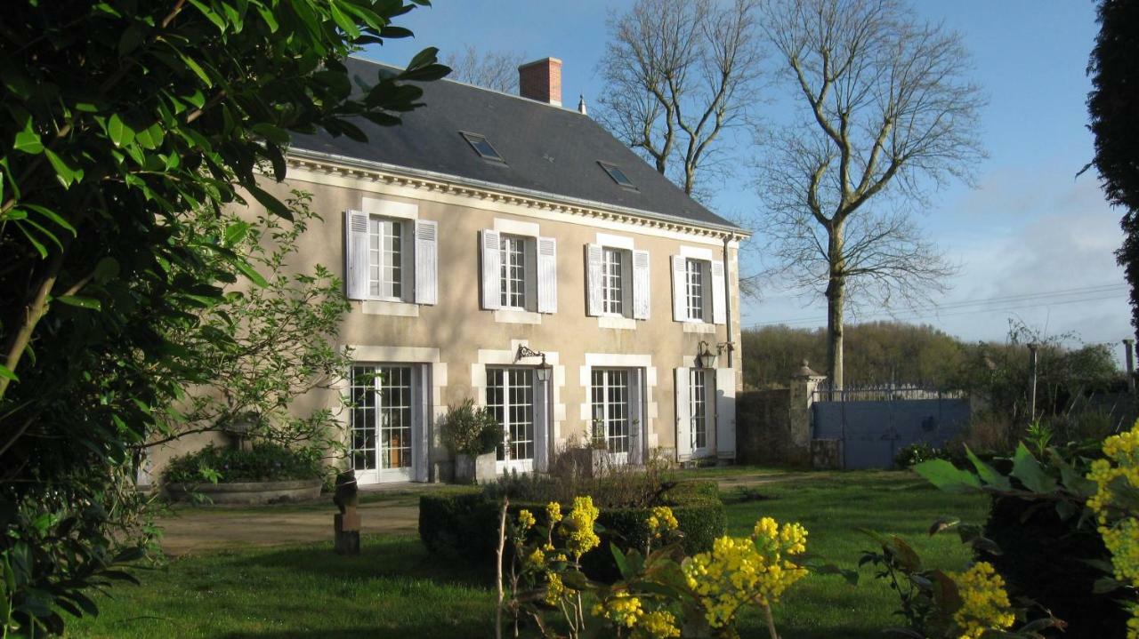 Bed and Breakfast Le Petit Bois Chateau-la-Valliere Exterior foto